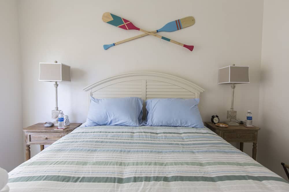 Photo of Bedroom in Highland Garden
