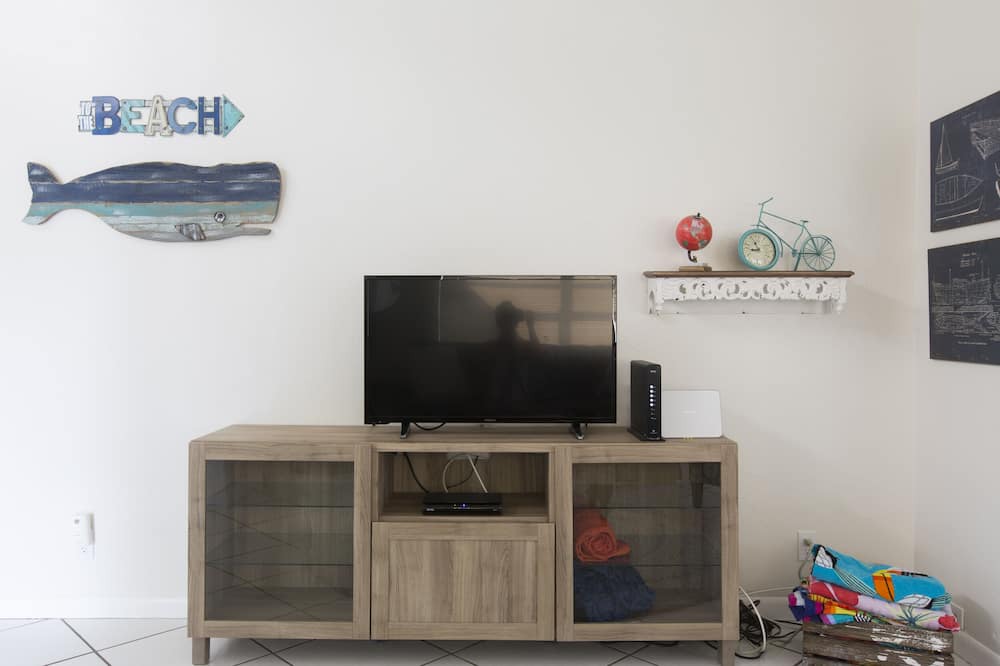 Photo of Livingroom in Highland Garden