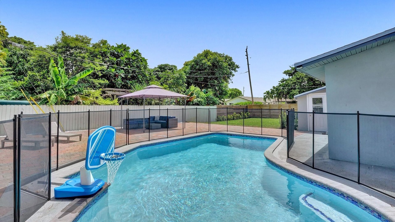 Photo of Outdoor in Sandalfoot Cove