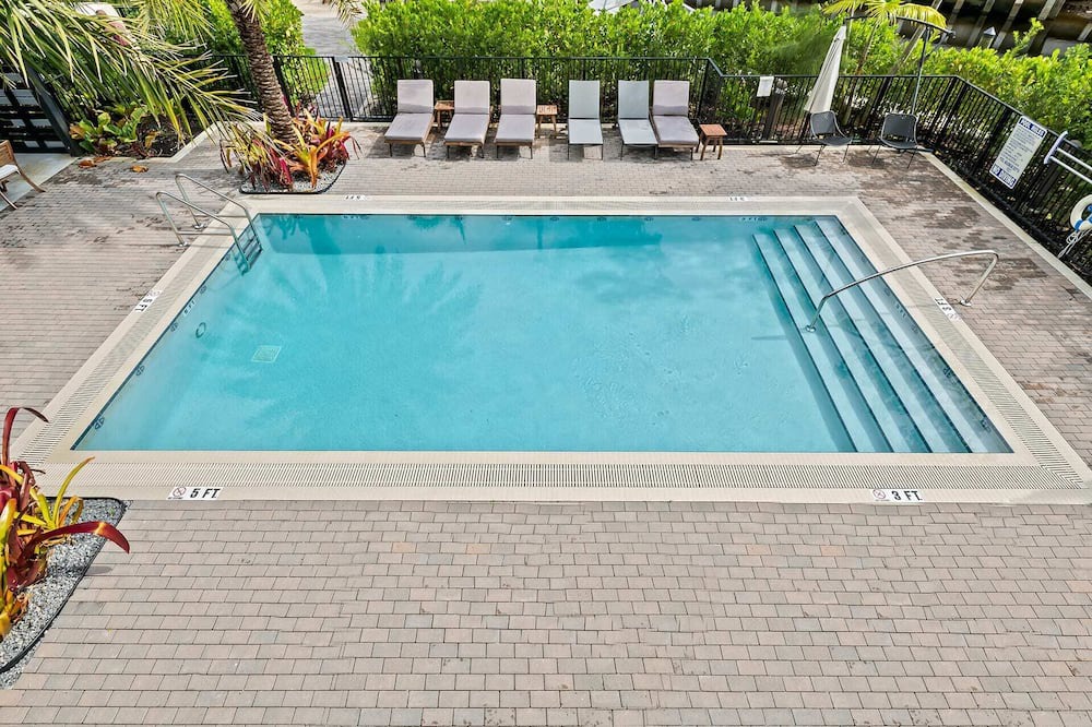 Photo of Outdoor in Wilton Manors