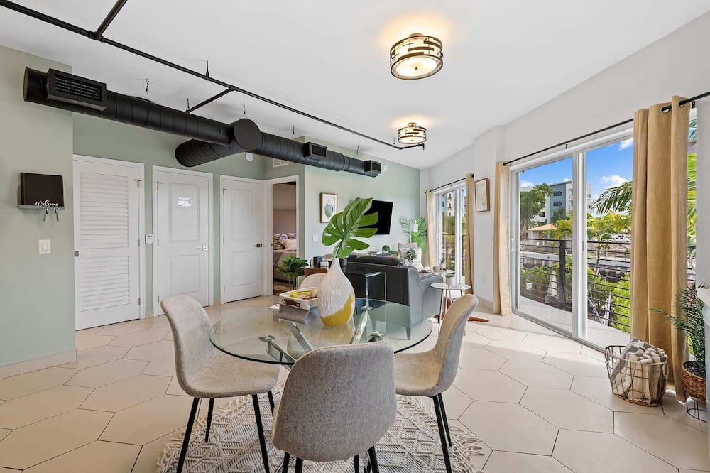Photo of Bedroom in Wilton Manors