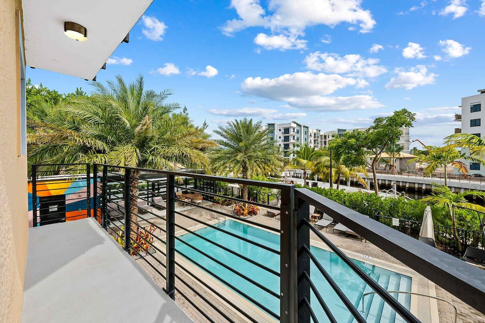 Photo of Patio Balcony in Wilton Manors