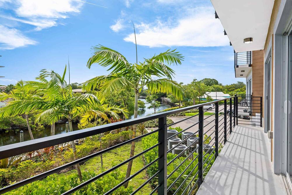 Photo of Patio Balcony in Wilton Manors