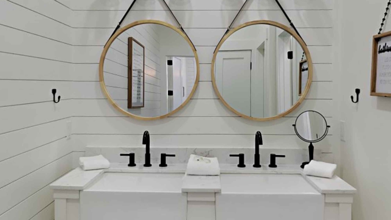 Photo of Bathroom in Seagrove Beach