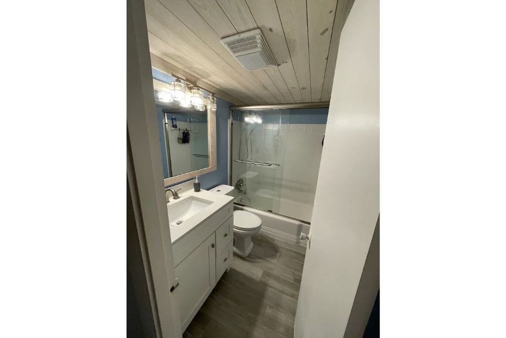 Photo of Bathroom in Crescent Beach
