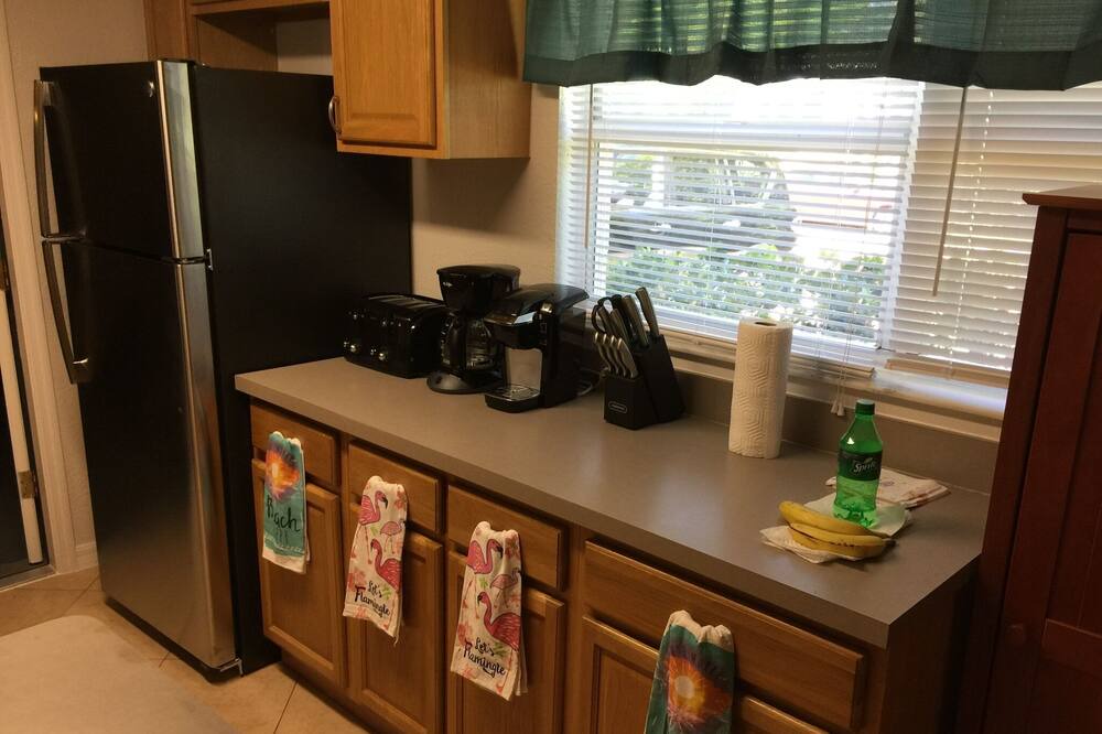Photo of Kitchen in Gulf Coast Acres