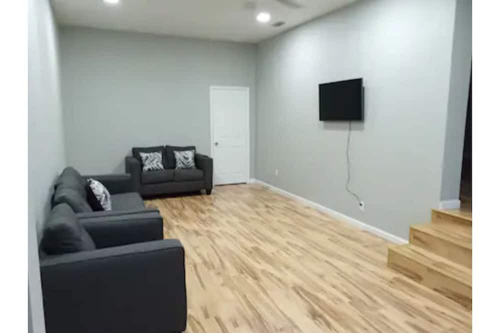 Photo of Livingroom in Southside