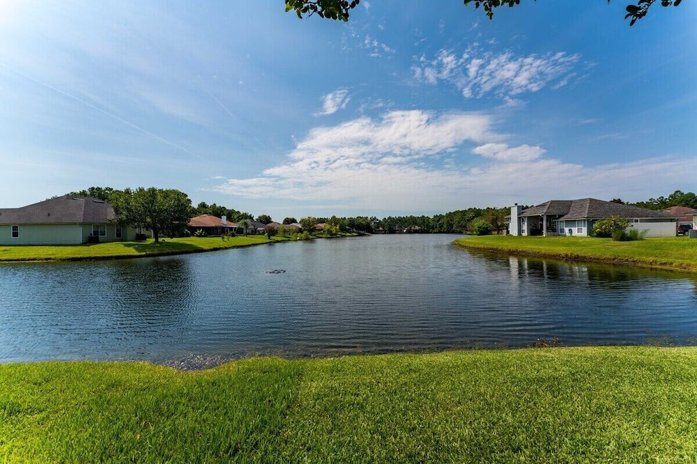 Photo of Outdoor in Sandalwood
