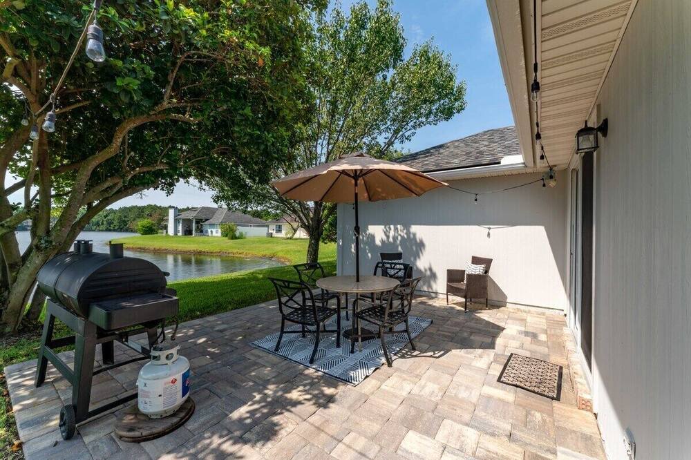 Photo of Patio Balcony in Sandalwood