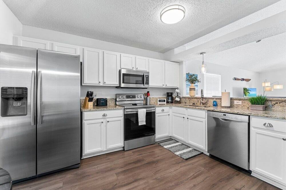 Photo of Kitchen in Sandalwood