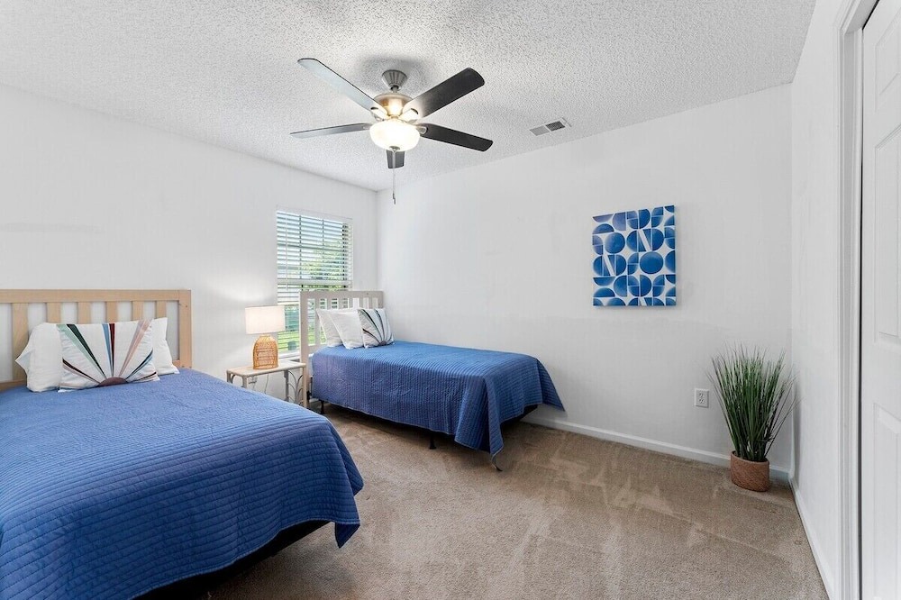 Photo of Bedroom in Sandalwood