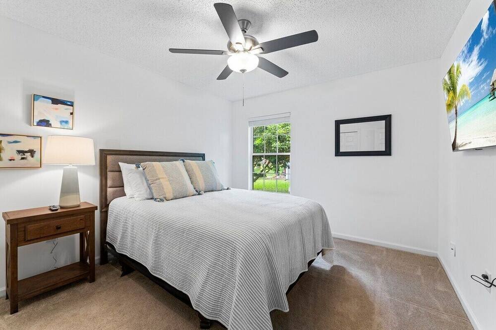 Photo of Bedroom in Sandalwood