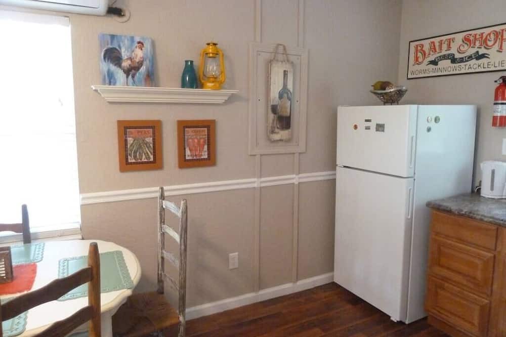 Photo of Others in Micanopy