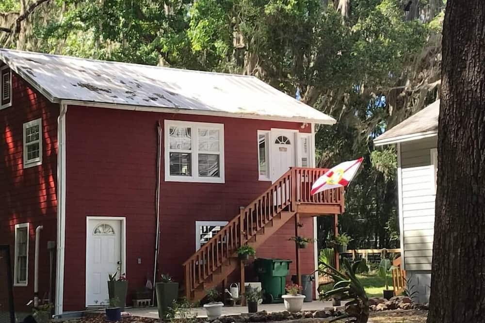 Photo of Others in Micanopy