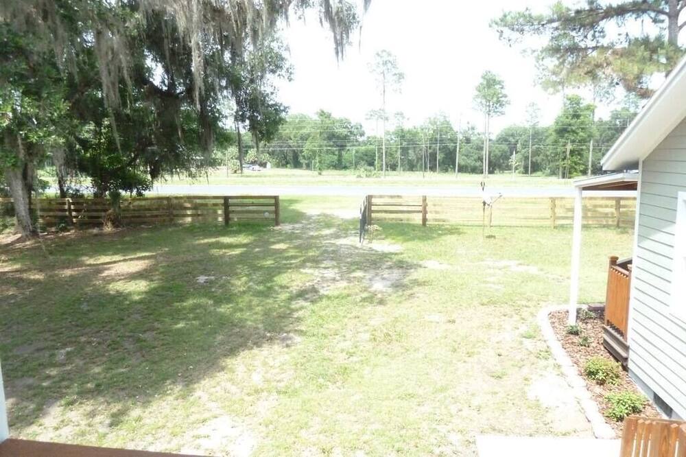 Photo of Others in Micanopy