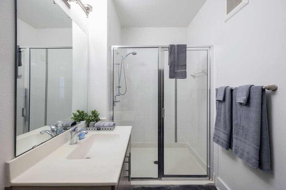 Photo of Bathroom in North Hyde Park