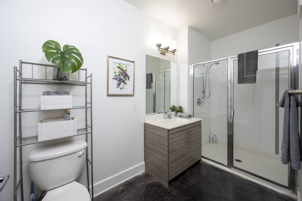 Photo of Bathroom in North Hyde Park