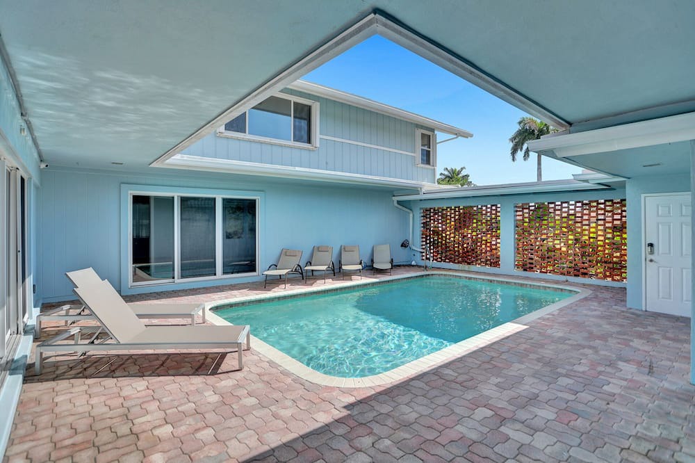 Photo of Outdoor in Cypress Lakes