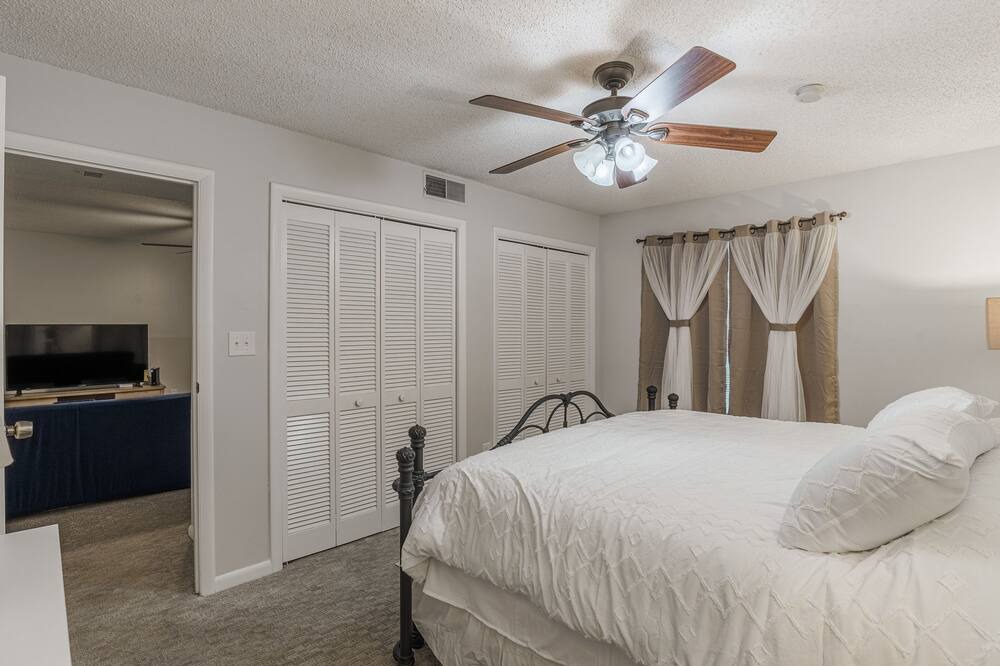 Photo of Bedroom in Harbison