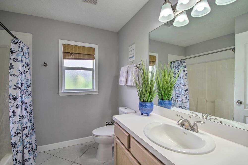 Photo of Bathroom in Vero Lake Estates