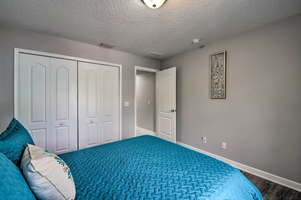 Photo of Bedroom in Vero Lake Estates
