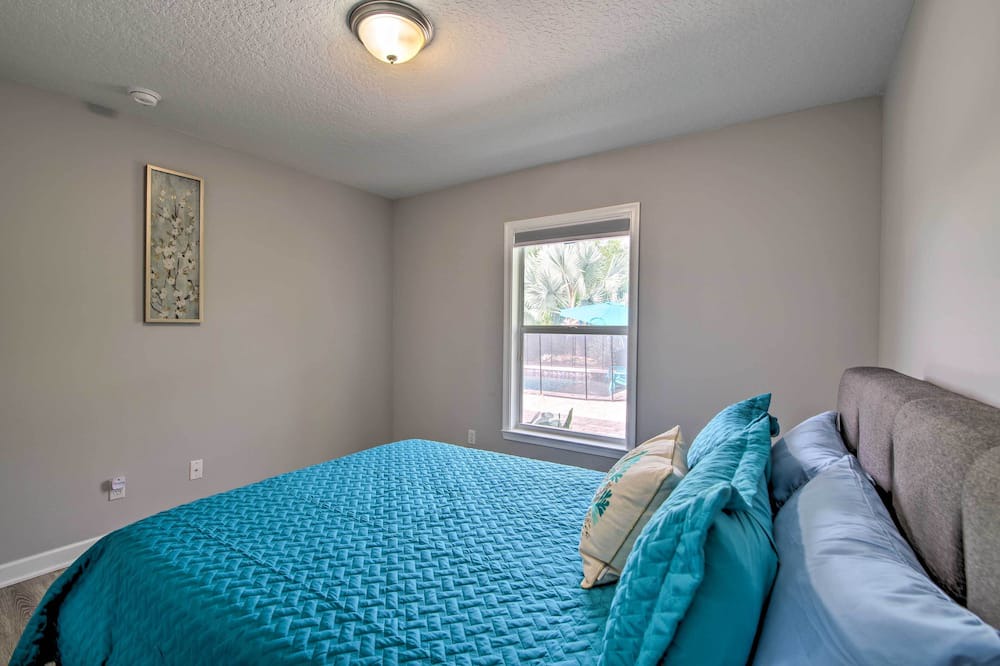 Photo of Bedroom in Vero Lake Estates