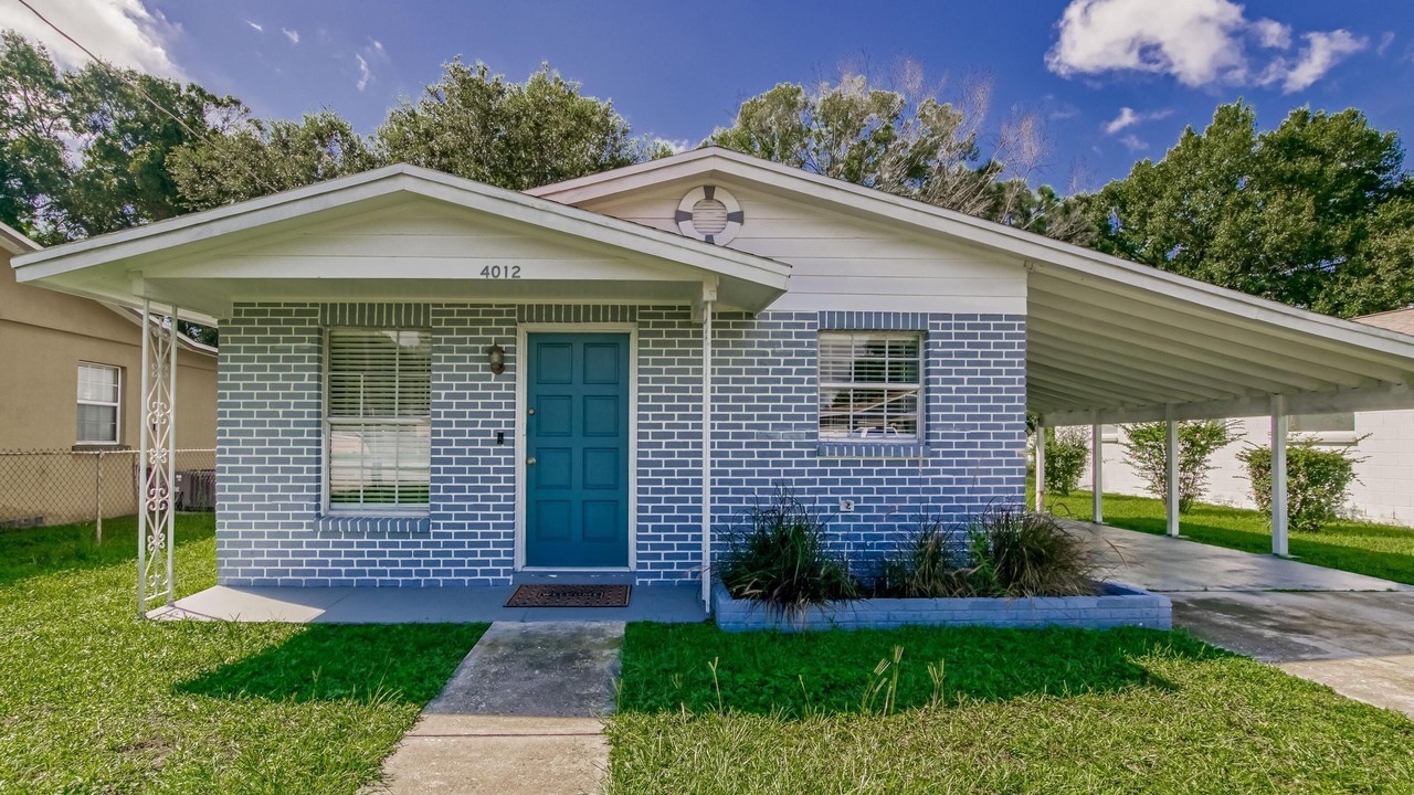Photo of Outdoor in Carver City - Lincoln Gardens