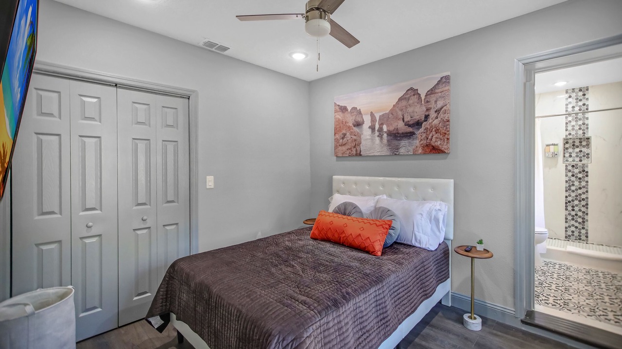 Photo of Bedroom in Murray Hill