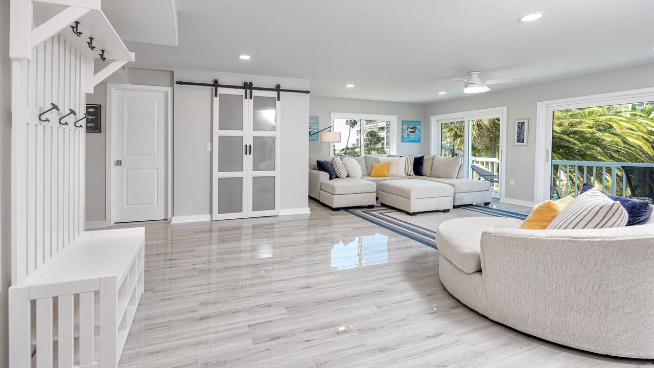 Photo of Livingroom in Sand Key
