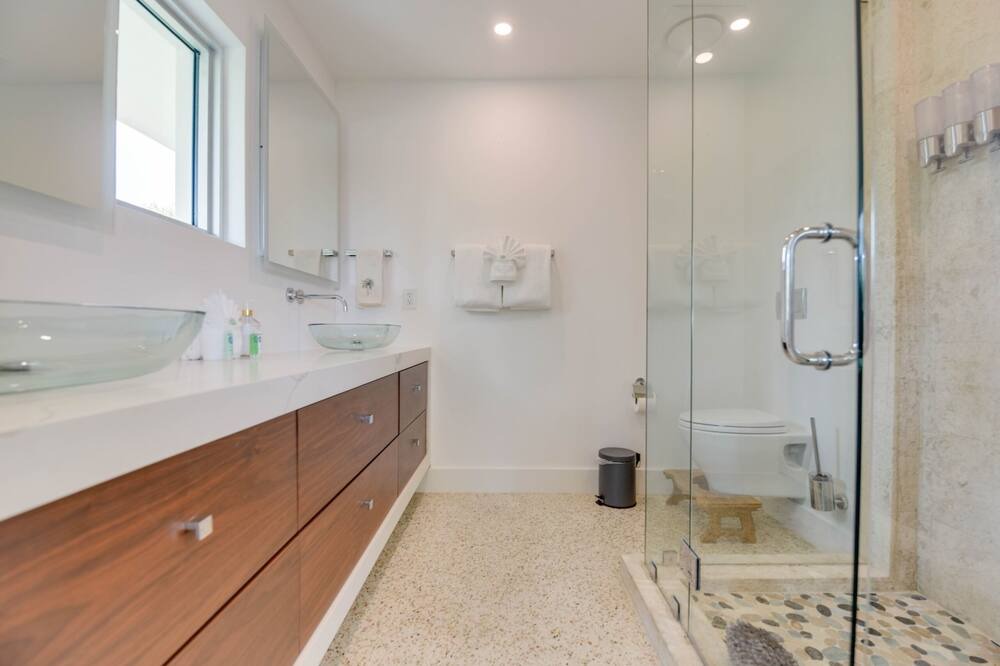 Photo of Bathroom in Whispering Pines