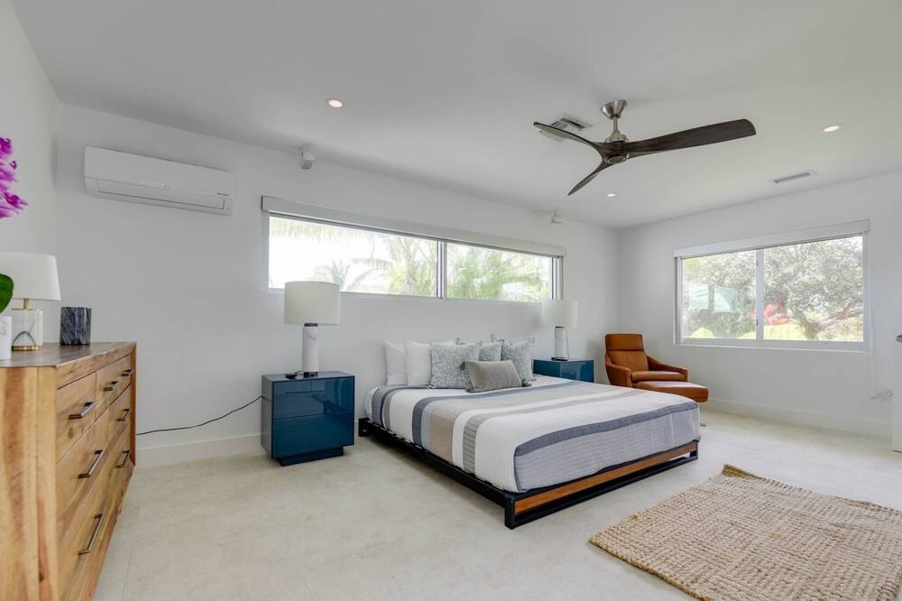 Photo of Bedroom in Whispering Pines