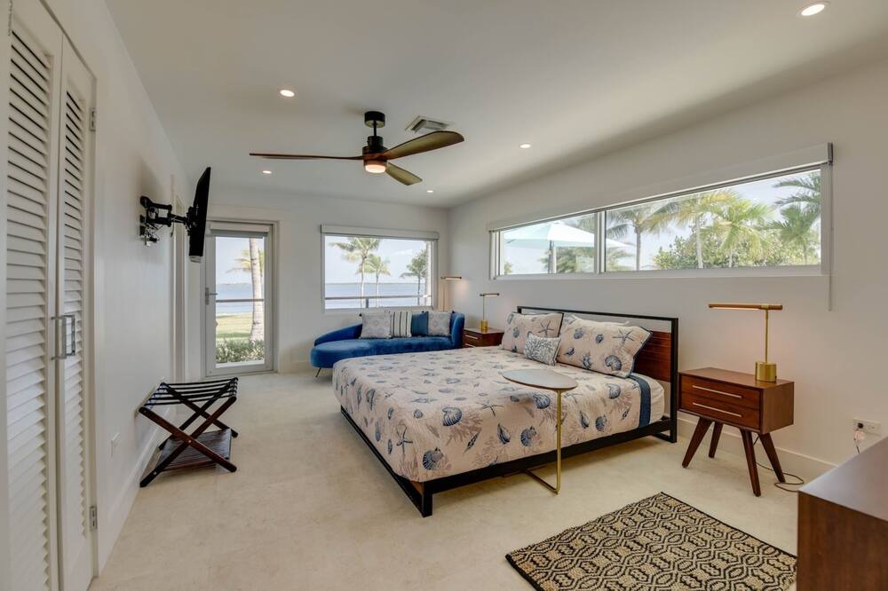 Photo of Bedroom in Whispering Pines