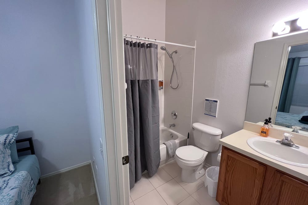 Photo of Bathroom in New Tampa