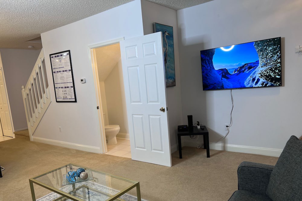 Photo of Livingroom in New Tampa