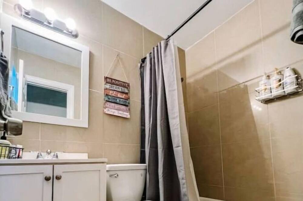 Photo of Bathroom in Riverside Park
