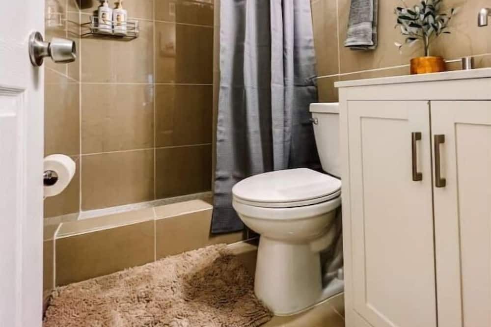 Photo of Bathroom in Riverside Park