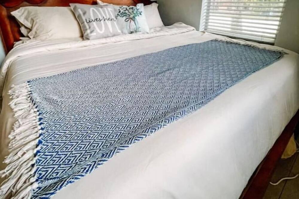 Photo of Bedroom in Riverside Park