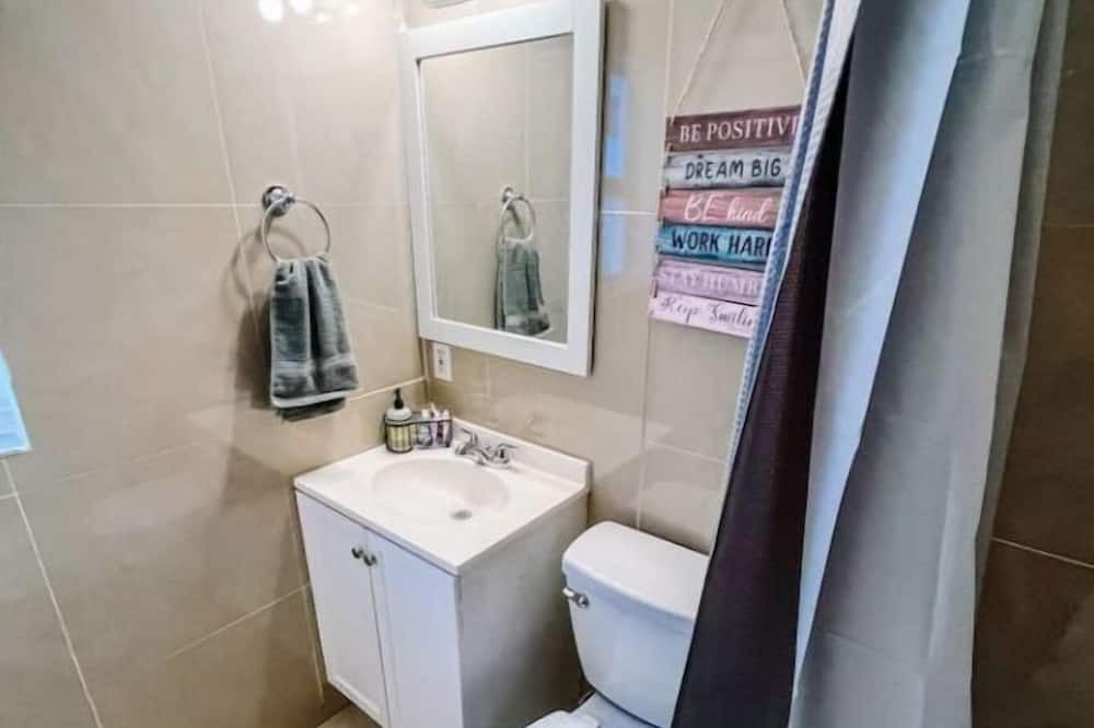 Photo of Bathroom in Riverside Park