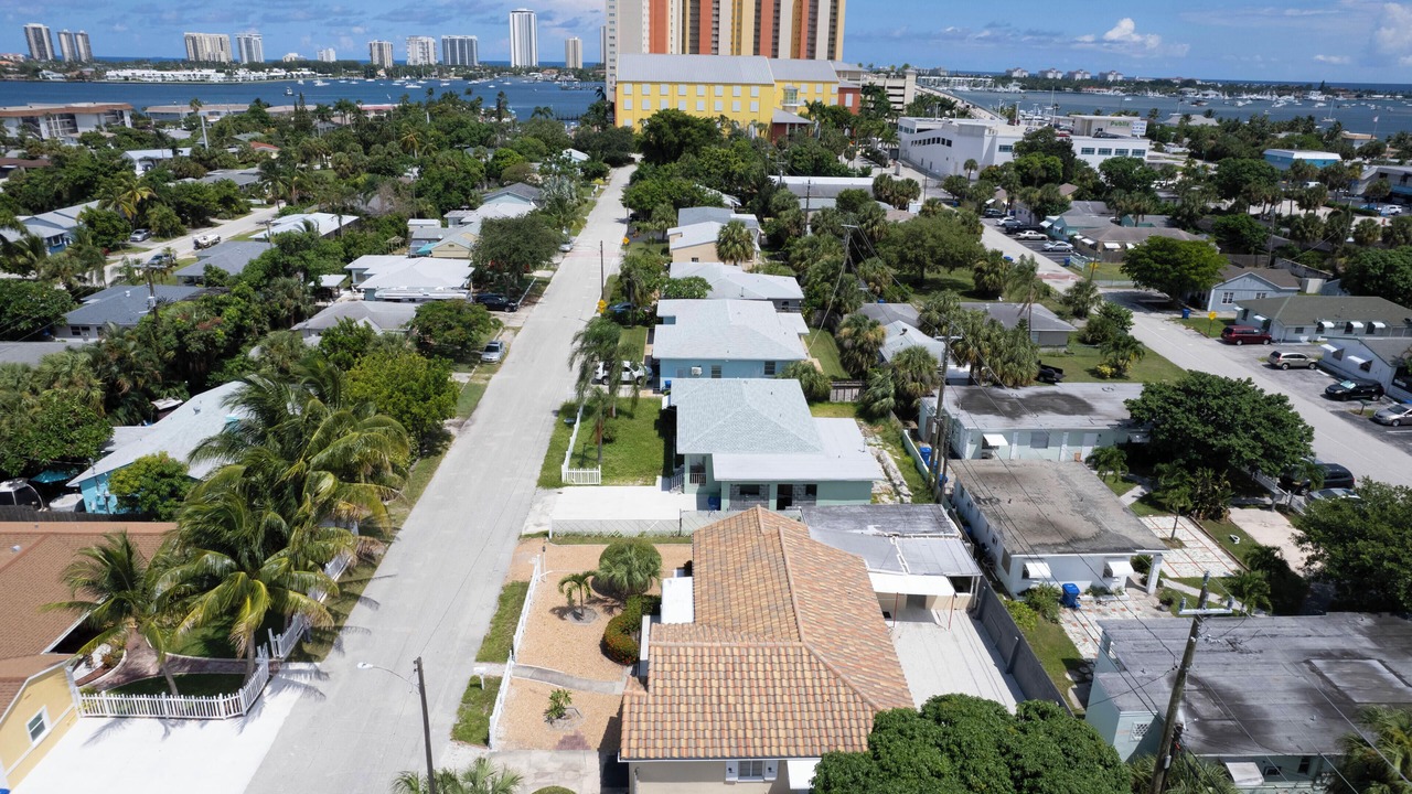 Photo of Outdoor in Riviera Beach