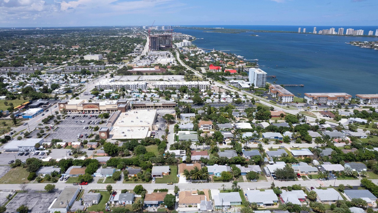 Photo of Outdoor in Riviera Beach