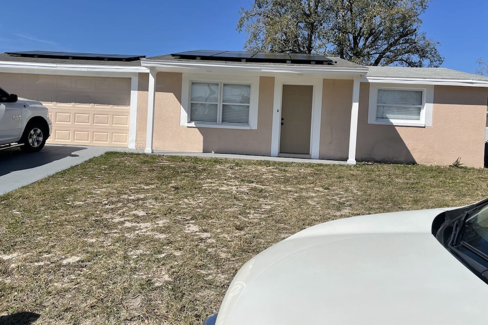 Photo of Outdoor in Jasmine Lakes