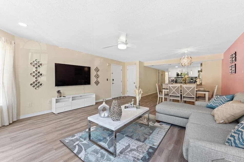 Photo of Livingroom in Royal Palm Bay