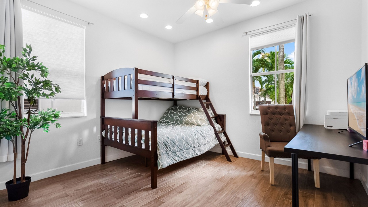 Photo of Bedroom in Tamiami