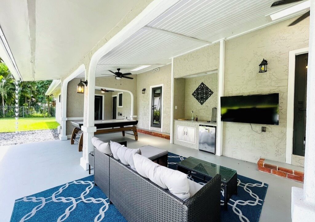 Photo of Patio Balcony in Sailboat Bend