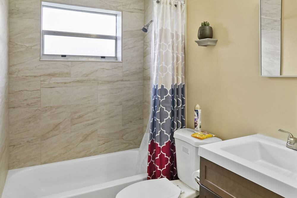 Photo of Bathroom in Riviera Beach