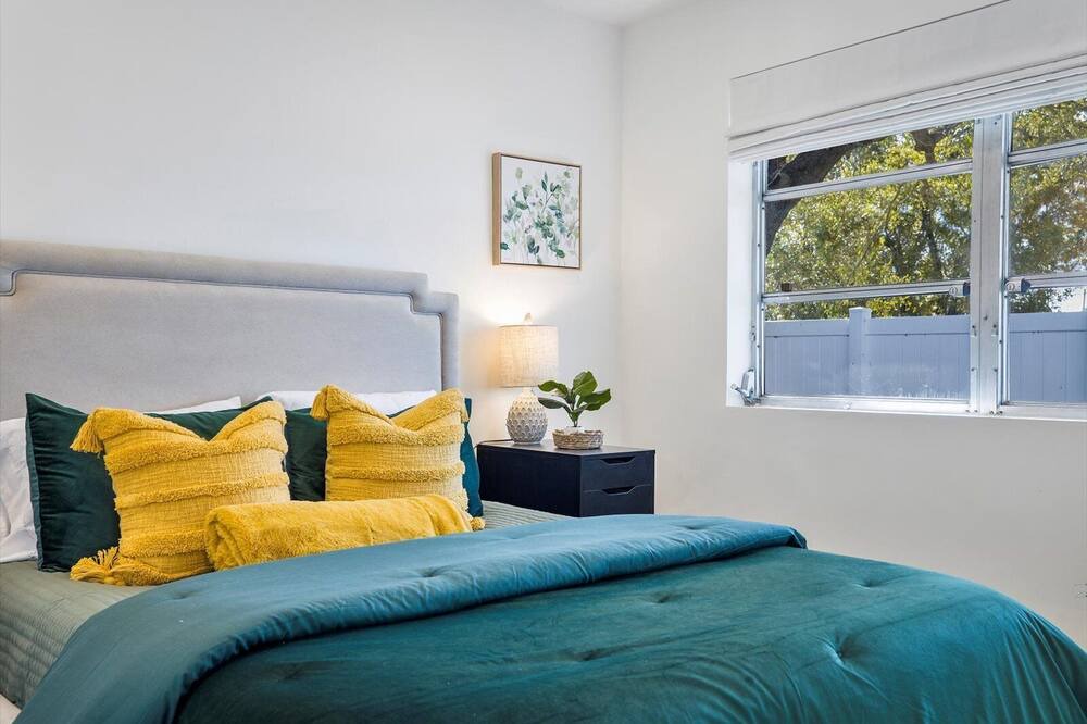 Photo of Bedroom in Imperial Point