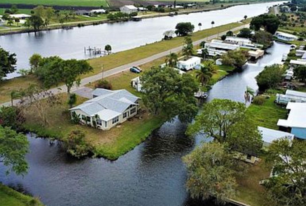 Photo of Outdoor in Moore Haven