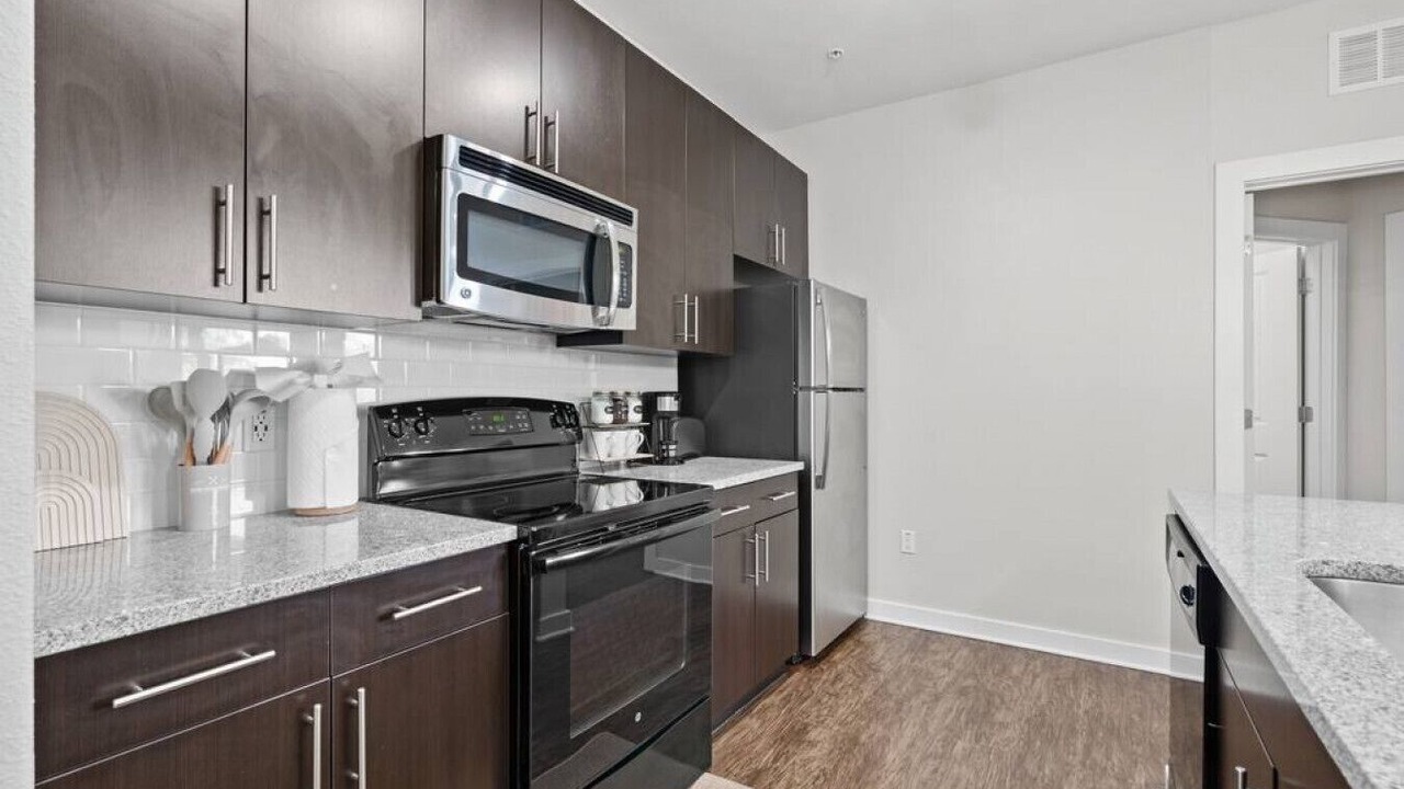 Photo of Kitchen in Courier City - Oscawana