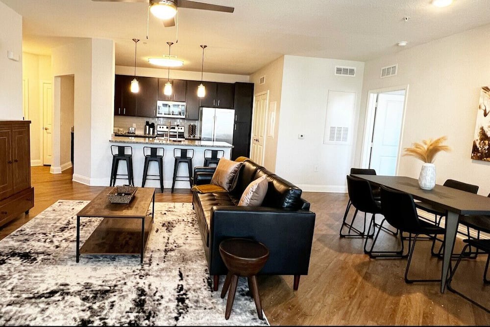 Photo of Livingroom in Daytona Beach
