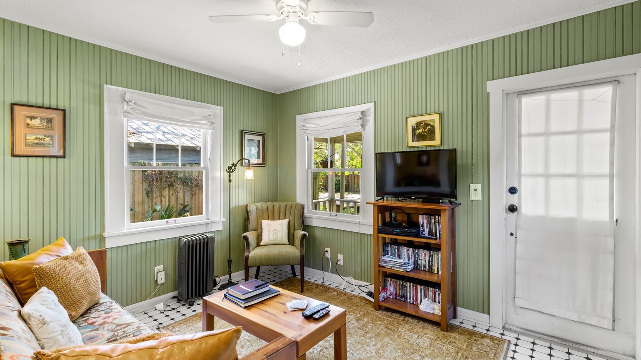 Photo of Livingroom in Seminole Heights